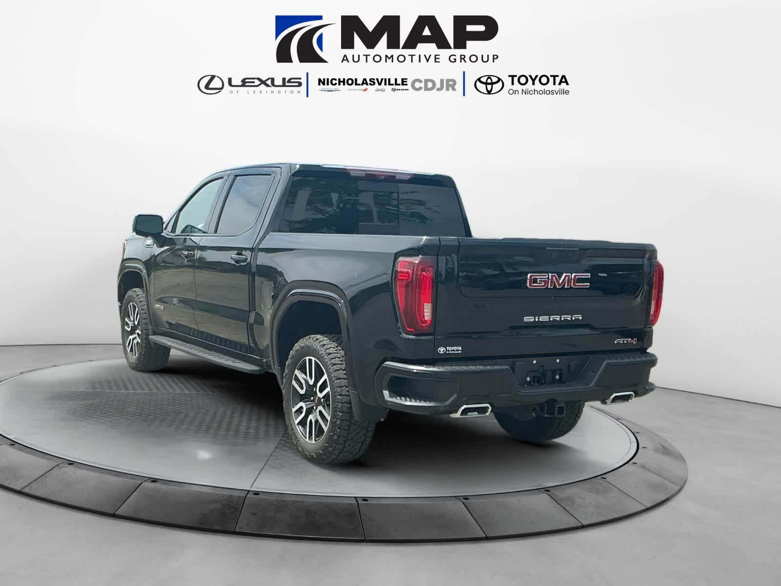 2022 GMC Sierra 1500 4WD Crew Cab Short Box AT4