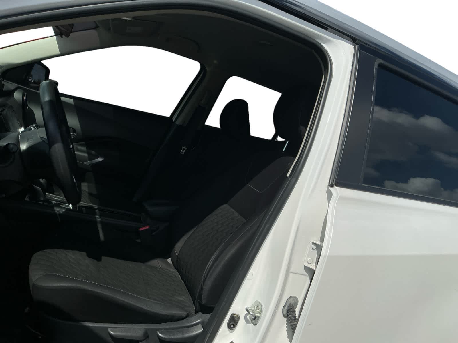 2023 Nissan Kicks SV Xtronic CVT