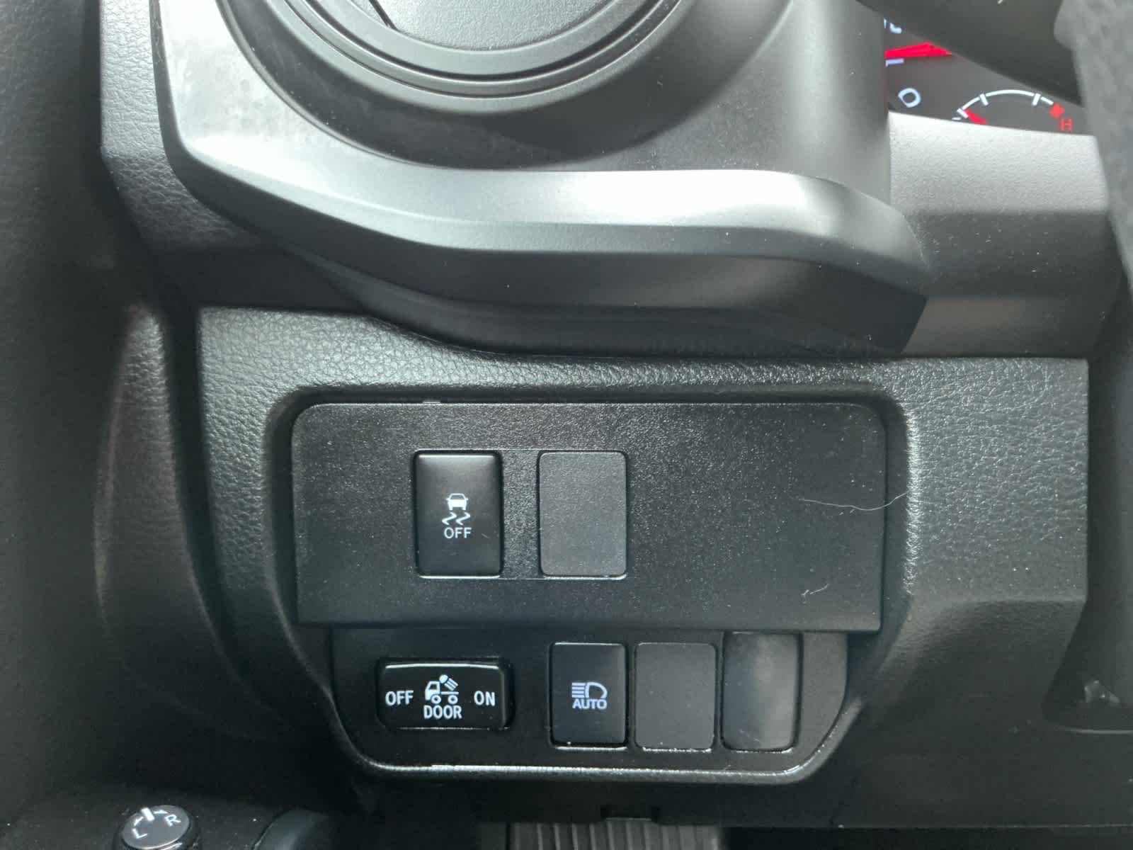 2023 Toyota Tacoma SR V6