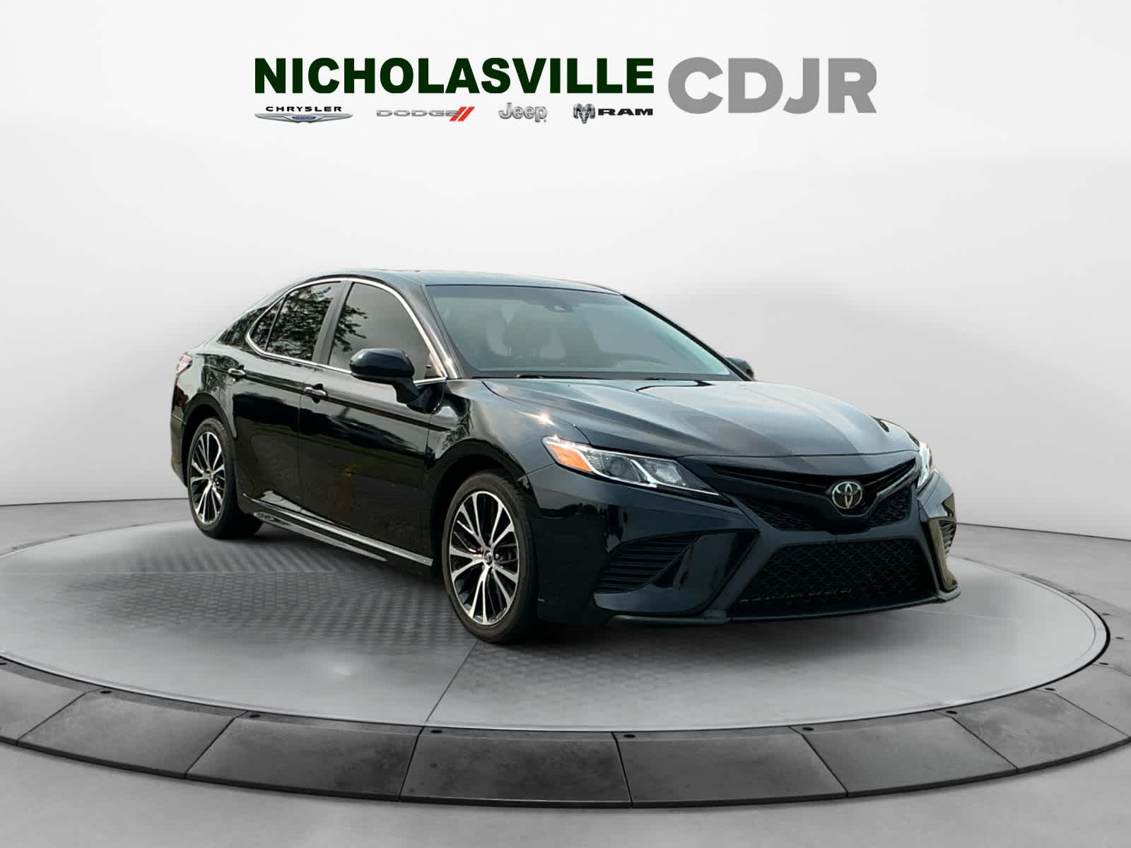 2019 Toyota Camry SE