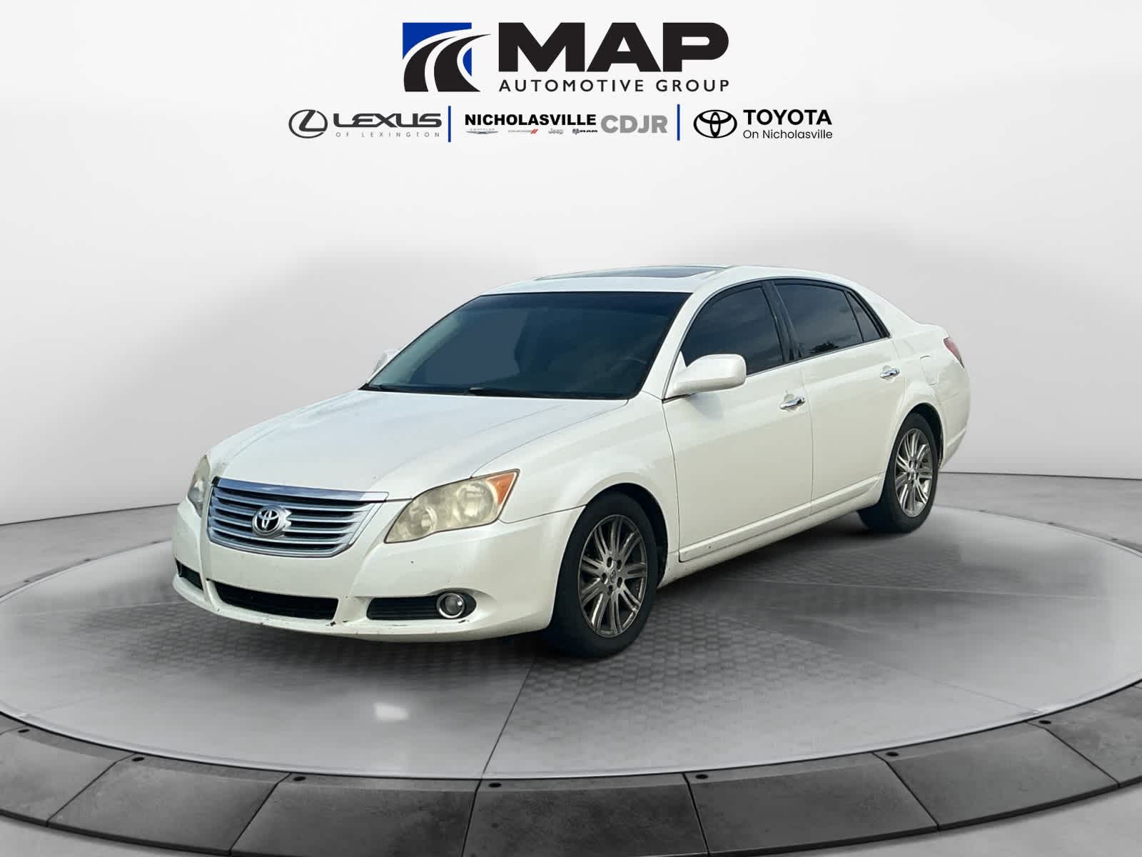 2008 Toyota Avalon Limited's photo