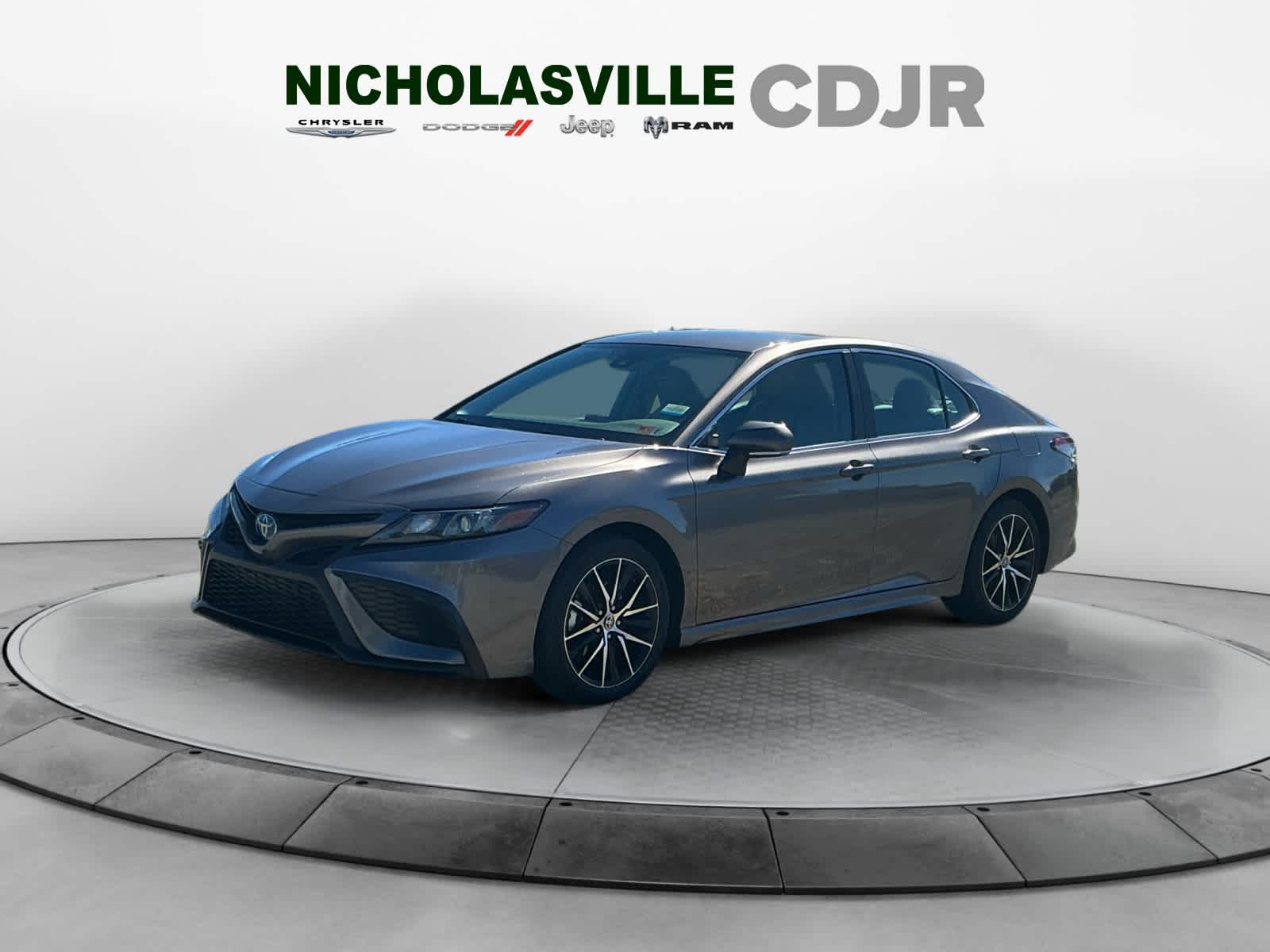 2024 Toyota Camry Hybrid SE