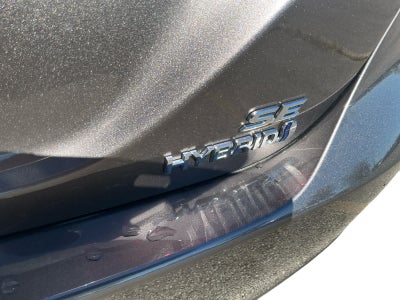 2024 Toyota Camry Hybrid SE