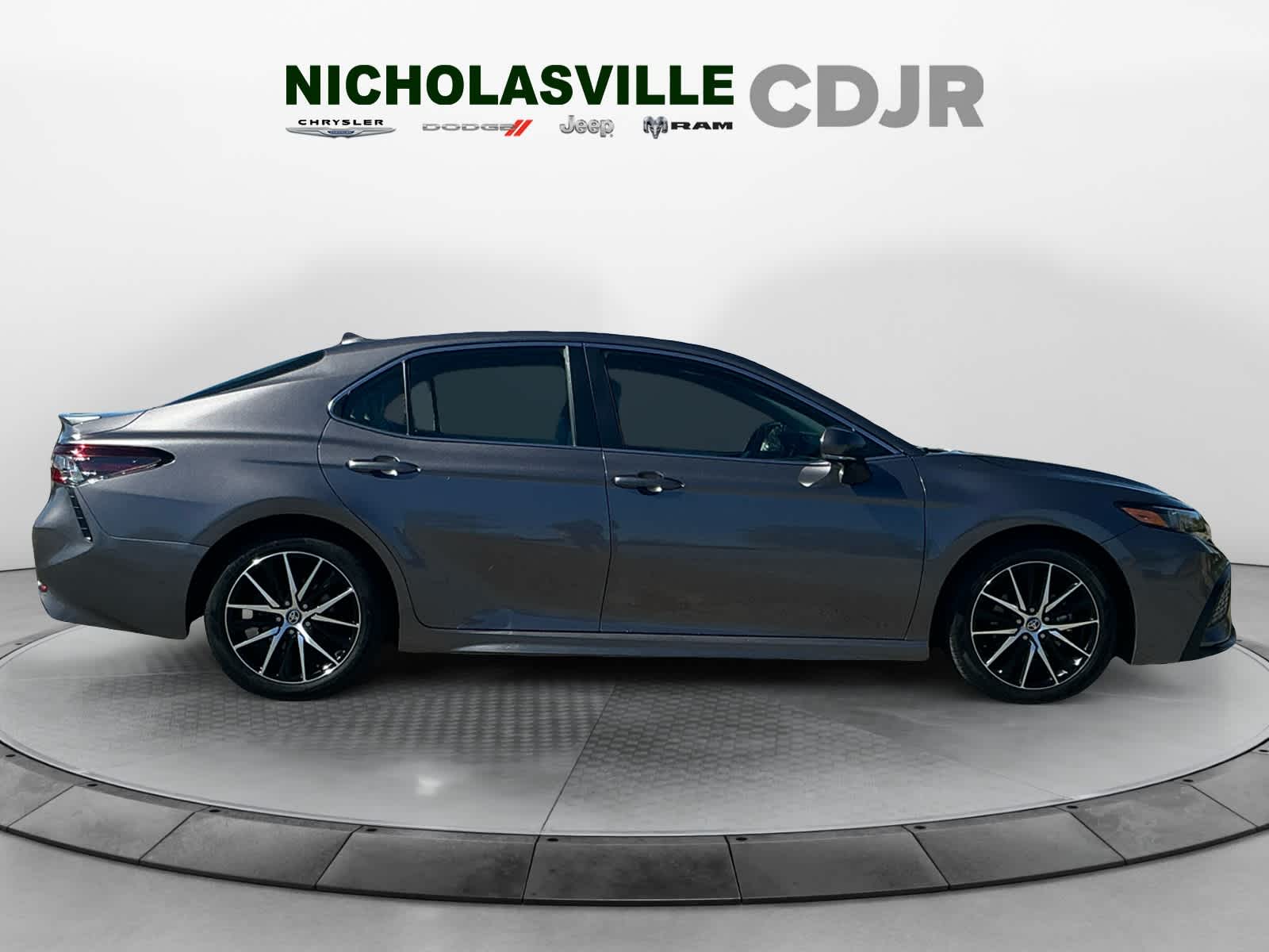 2024 Toyota Camry Hybrid SE