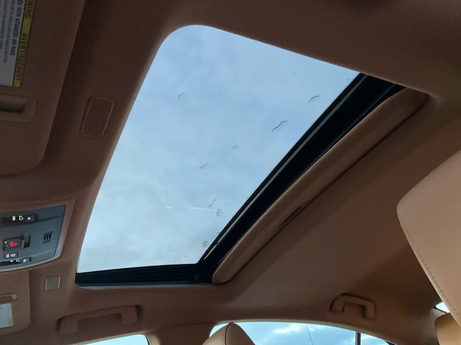 2023 Lexus ES 300h Luxury