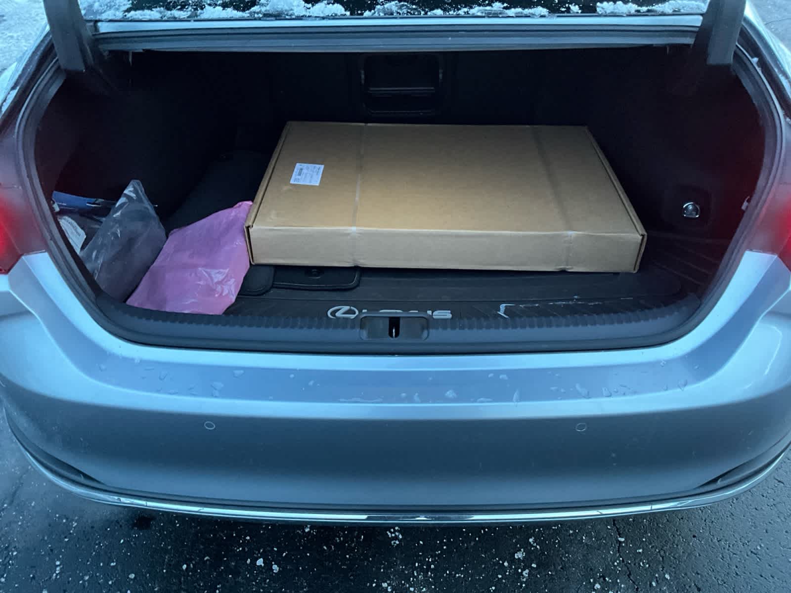 2023 Lexus ES 300h Luxury