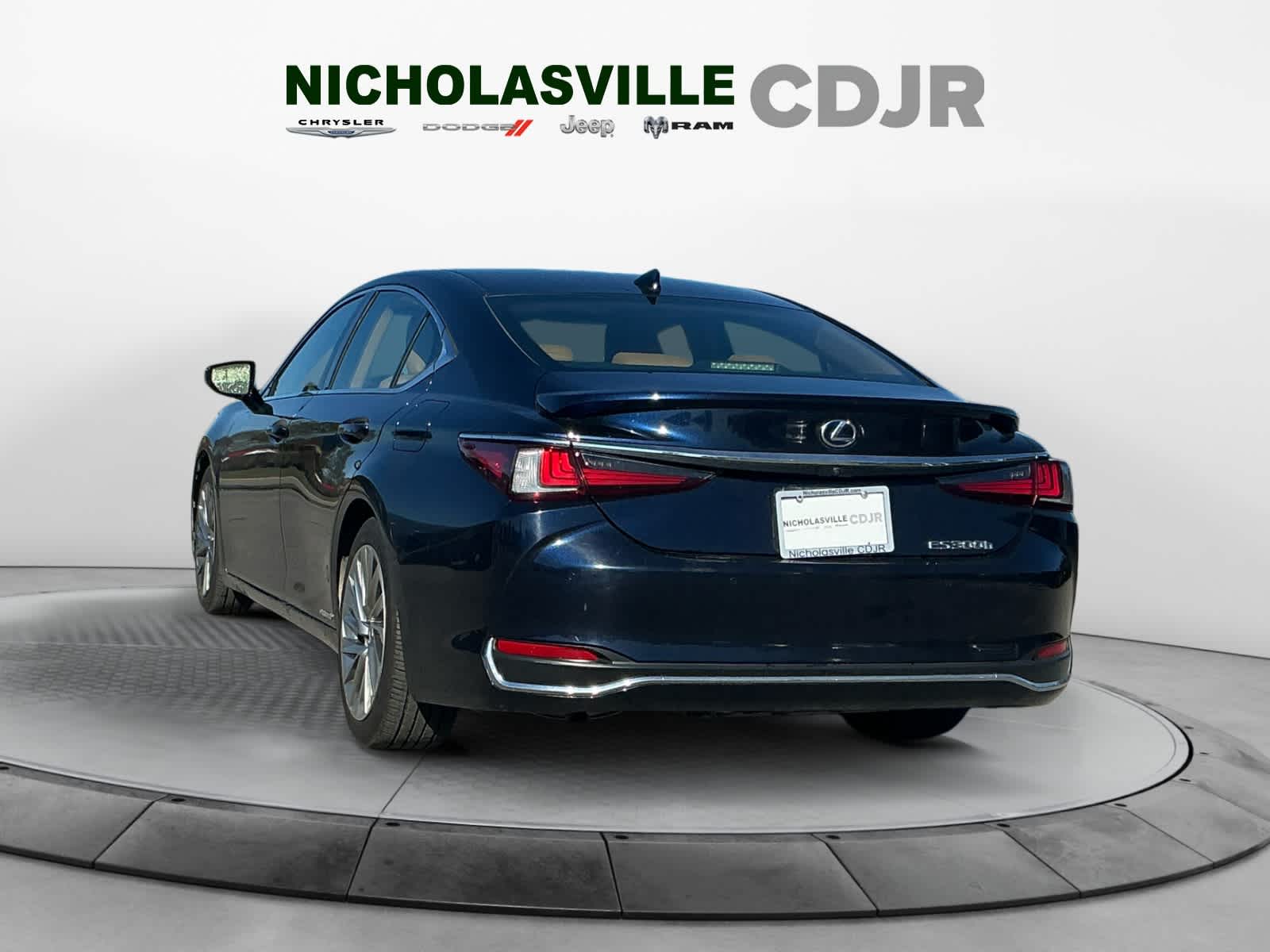 2022 Lexus ES 300h Luxury