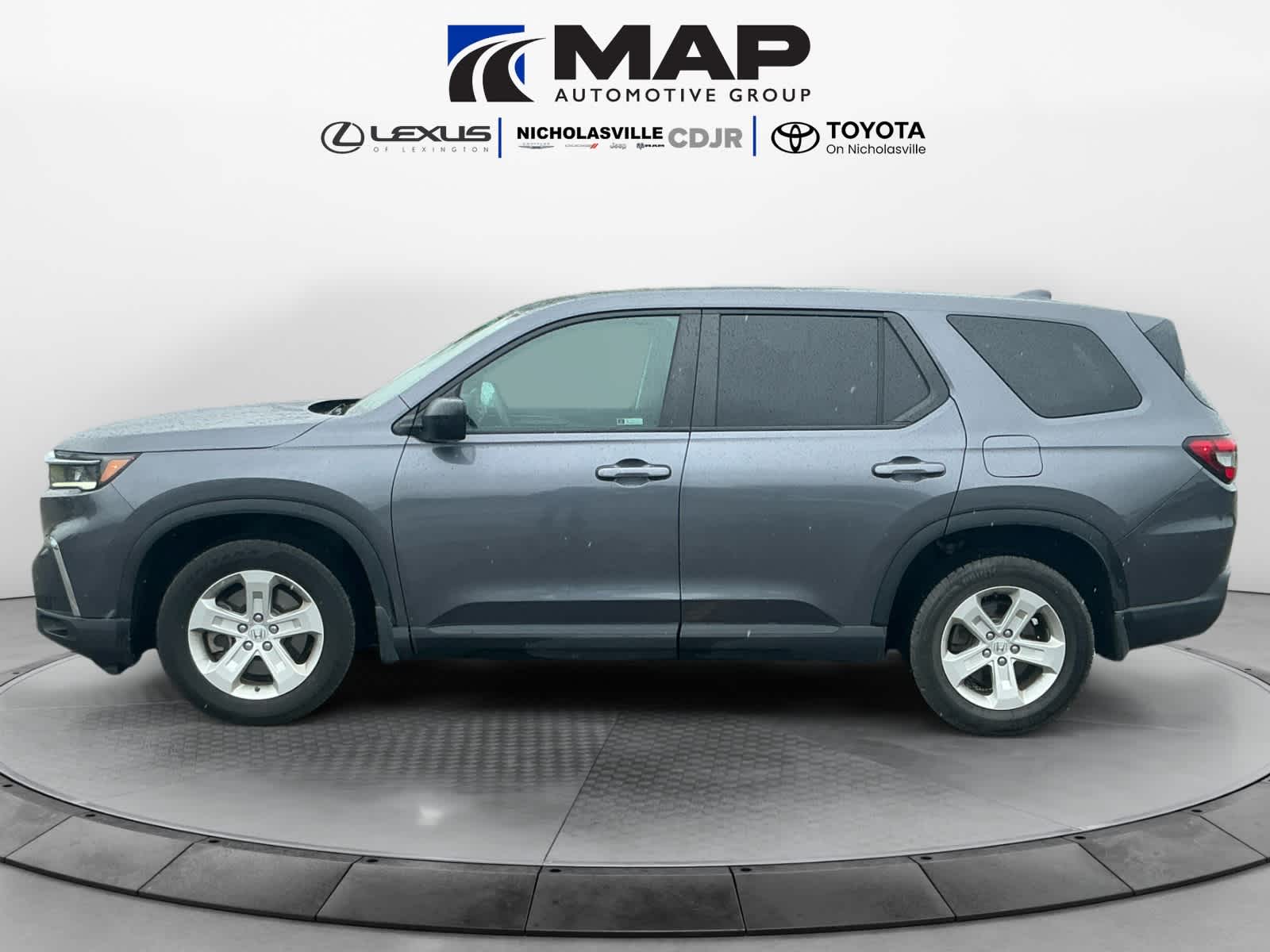 2023 Honda Pilot AWD LX