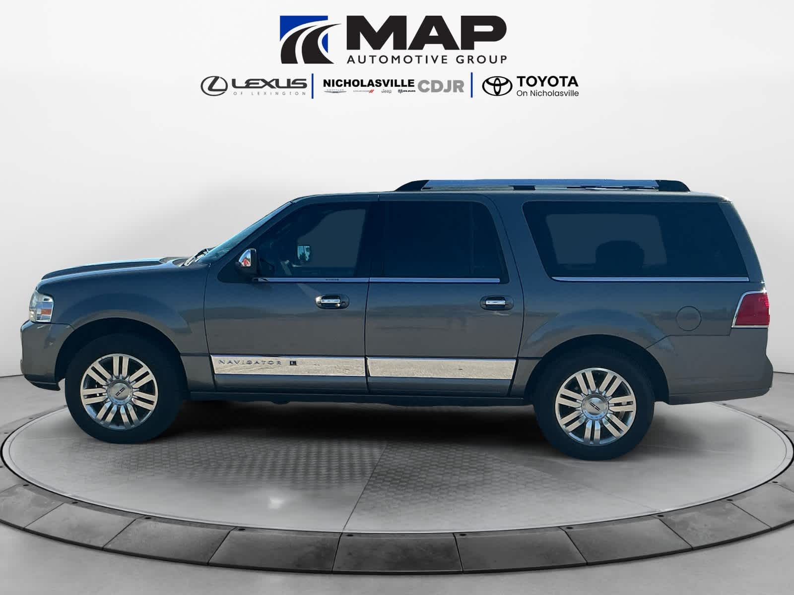 Used 2012 Lincoln Navigator Base with VIN 5LMJJ3J5XCEL01808 for sale in Nicholasville, KY
