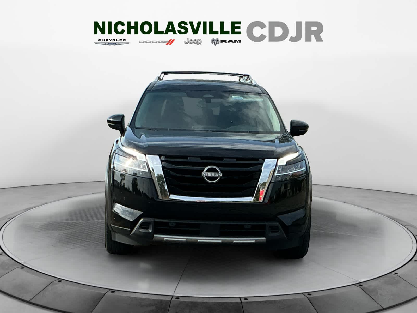 2023 Nissan Pathfinder SL 4WD