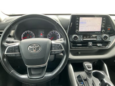 2022 Toyota Highlander LE