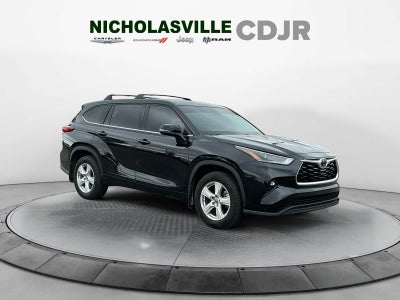 2022 Toyota Highlander LE