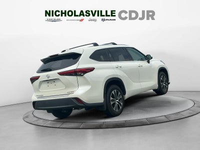 2020 Toyota Highlander XLE