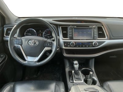 2016 Toyota Highlander XLE V6