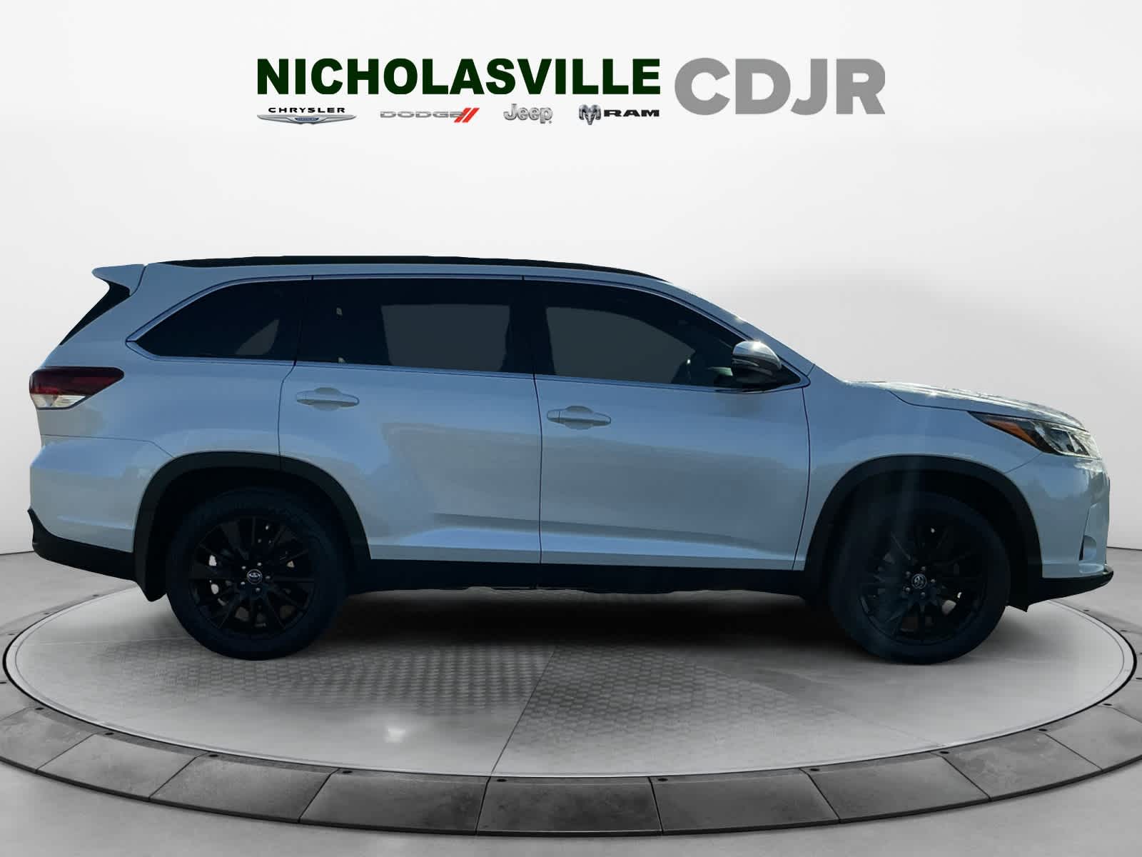 2019 Toyota Highlander SE