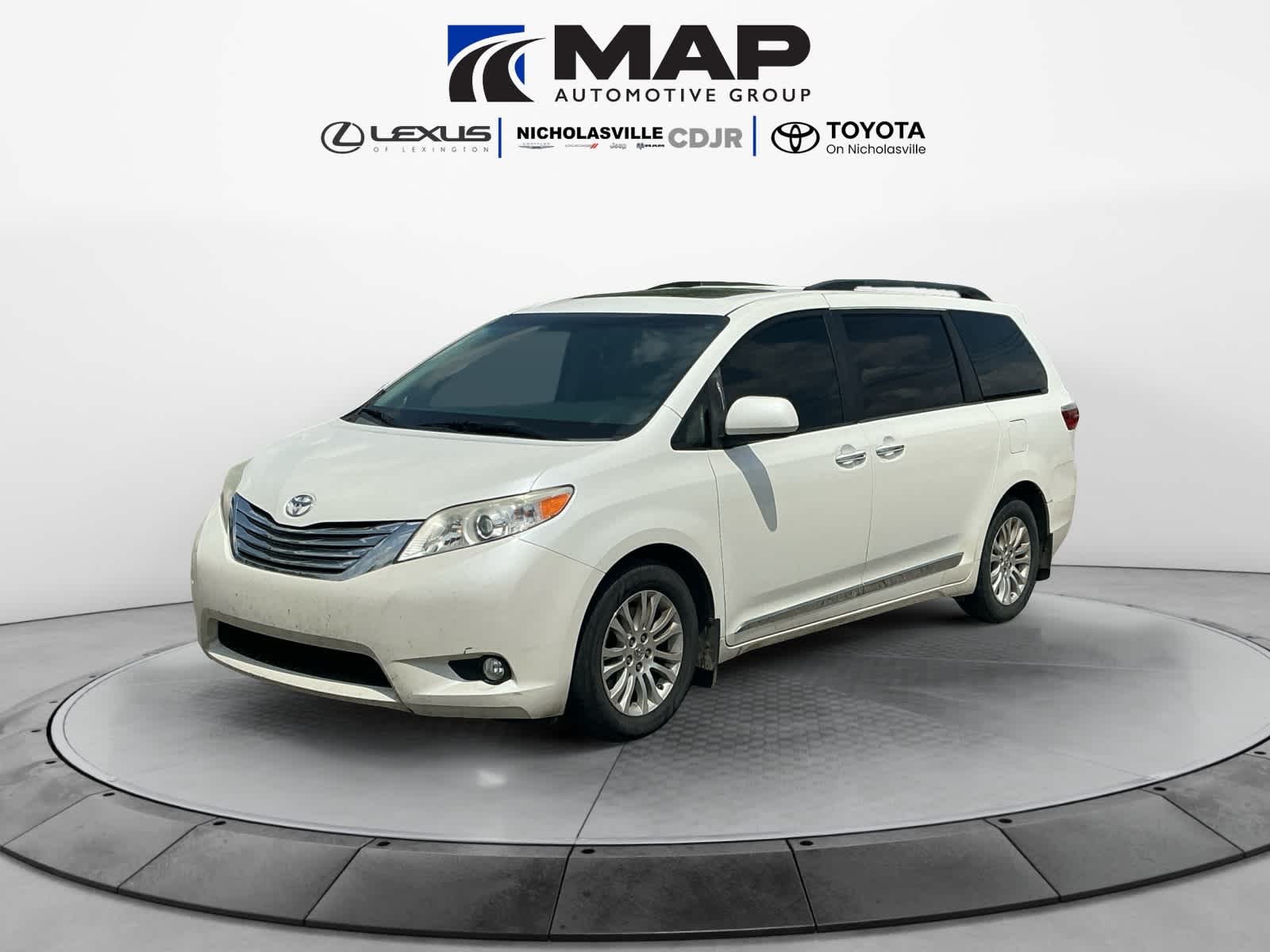 2015 Toyota Sienna XLE