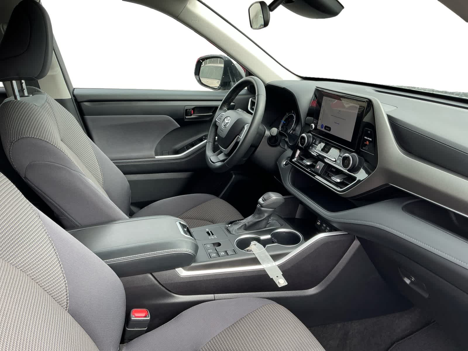 2023 Toyota Highlander Hybrid LE