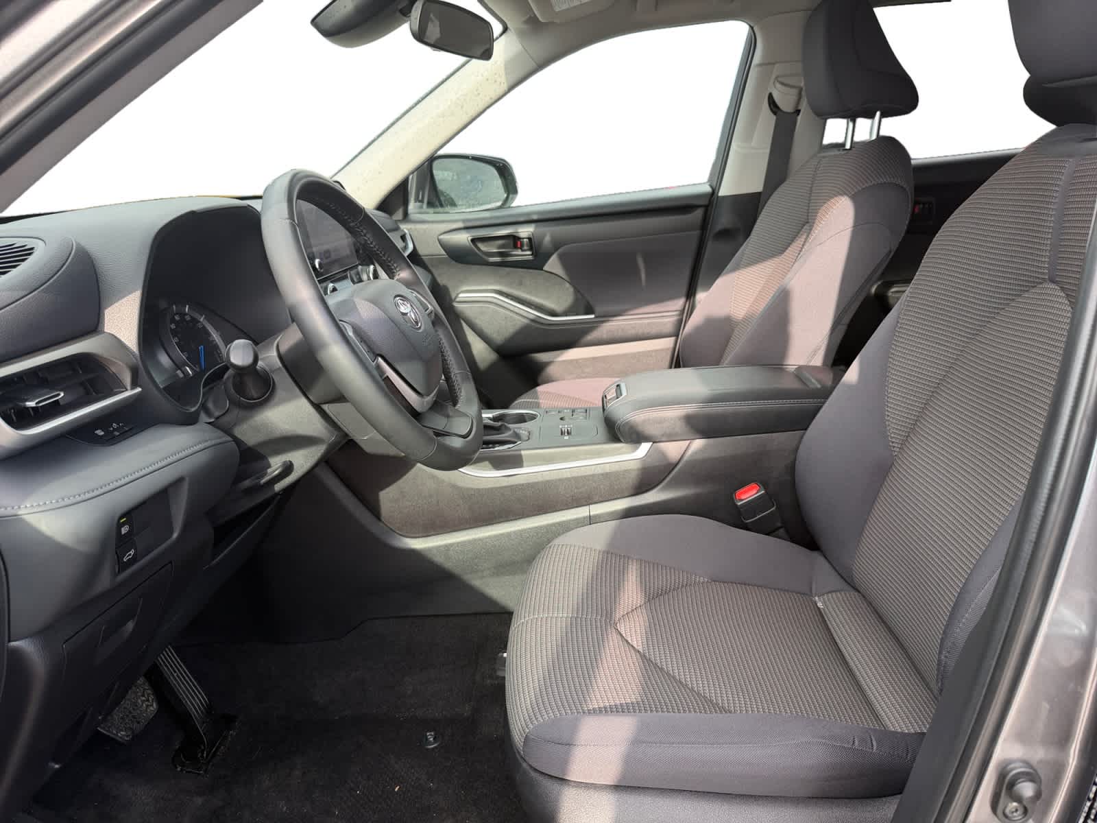 2023 Toyota Highlander Hybrid LE