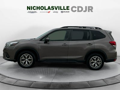 2022 Subaru Forester Premium
