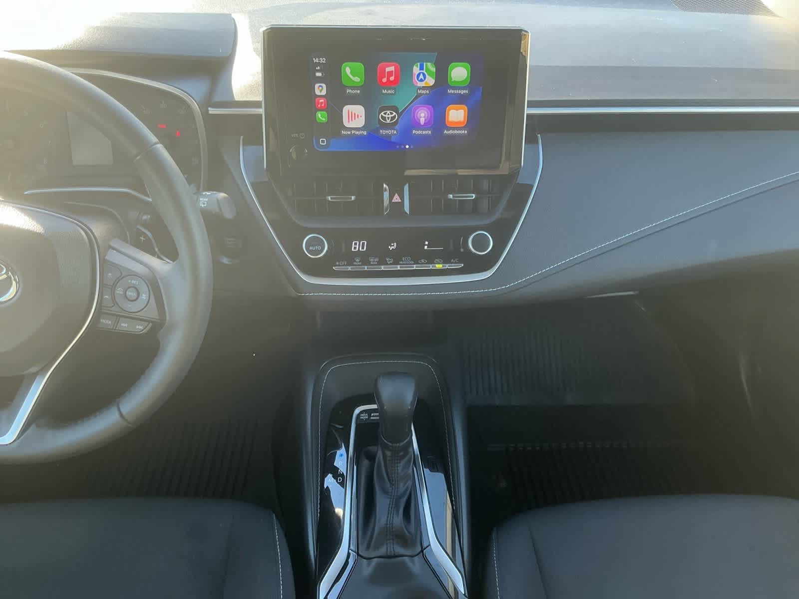 2024 Toyota Corolla Hatchback SE