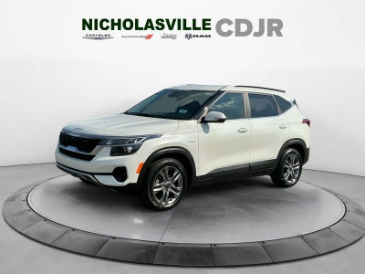 2023 Kia Seltos S