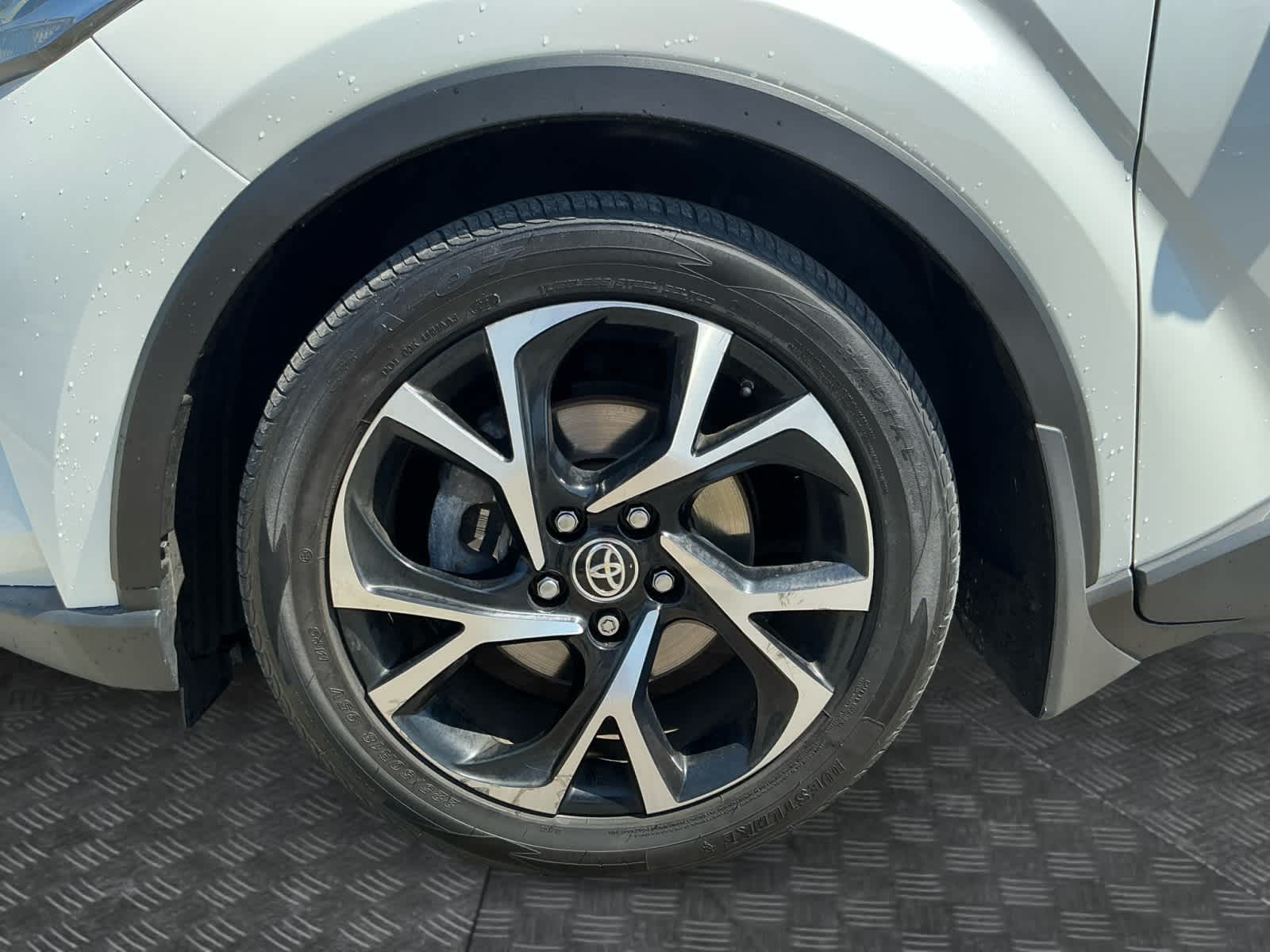 2021 Toyota C-HR XLE