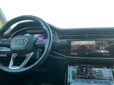 2022 Audi Q8 Premium Plus 55 TFSI quattro Tiptronic