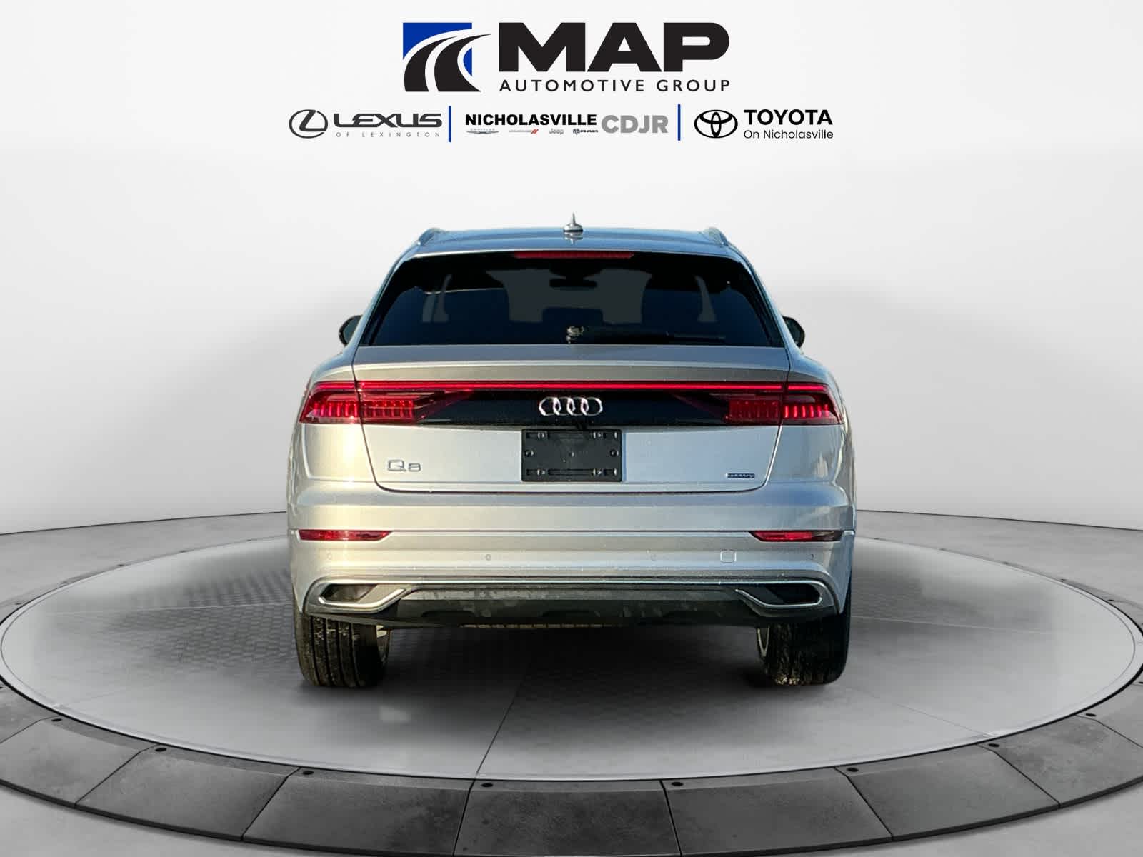 2022 Audi Q8 Premium Plus 55 TFSI quattro Tiptronic