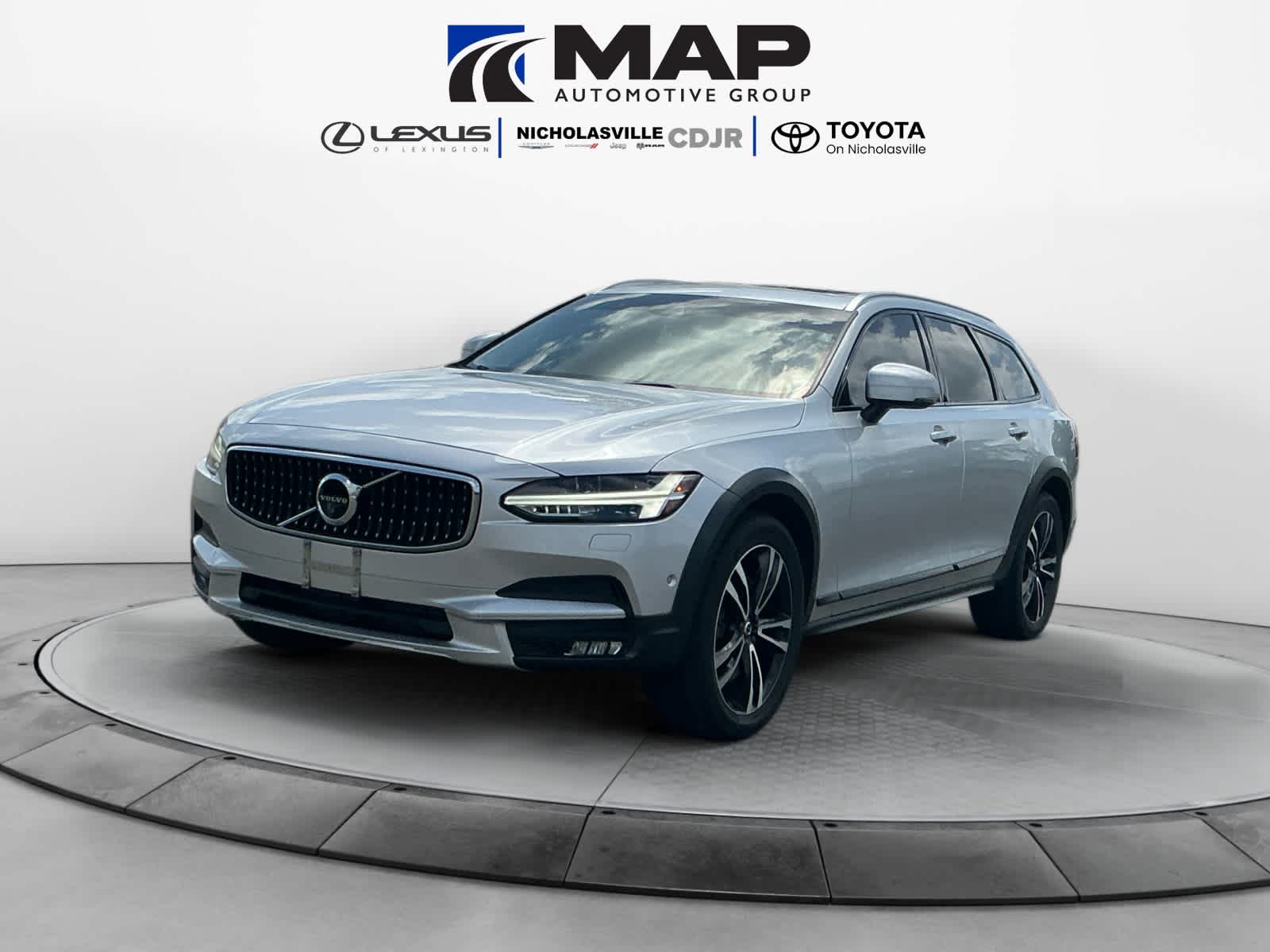 2018 Volvo V90 Cross Country T5 AWD's photo