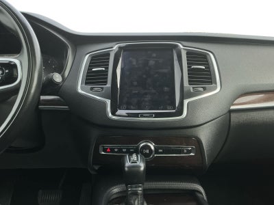 2019 Volvo XC90 T6 Momentum