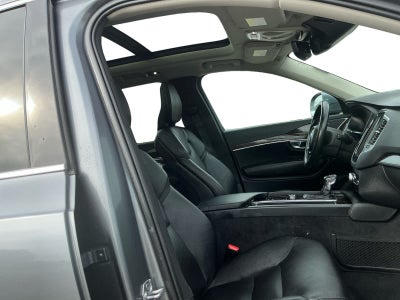 2019 Volvo XC90 T6 Momentum