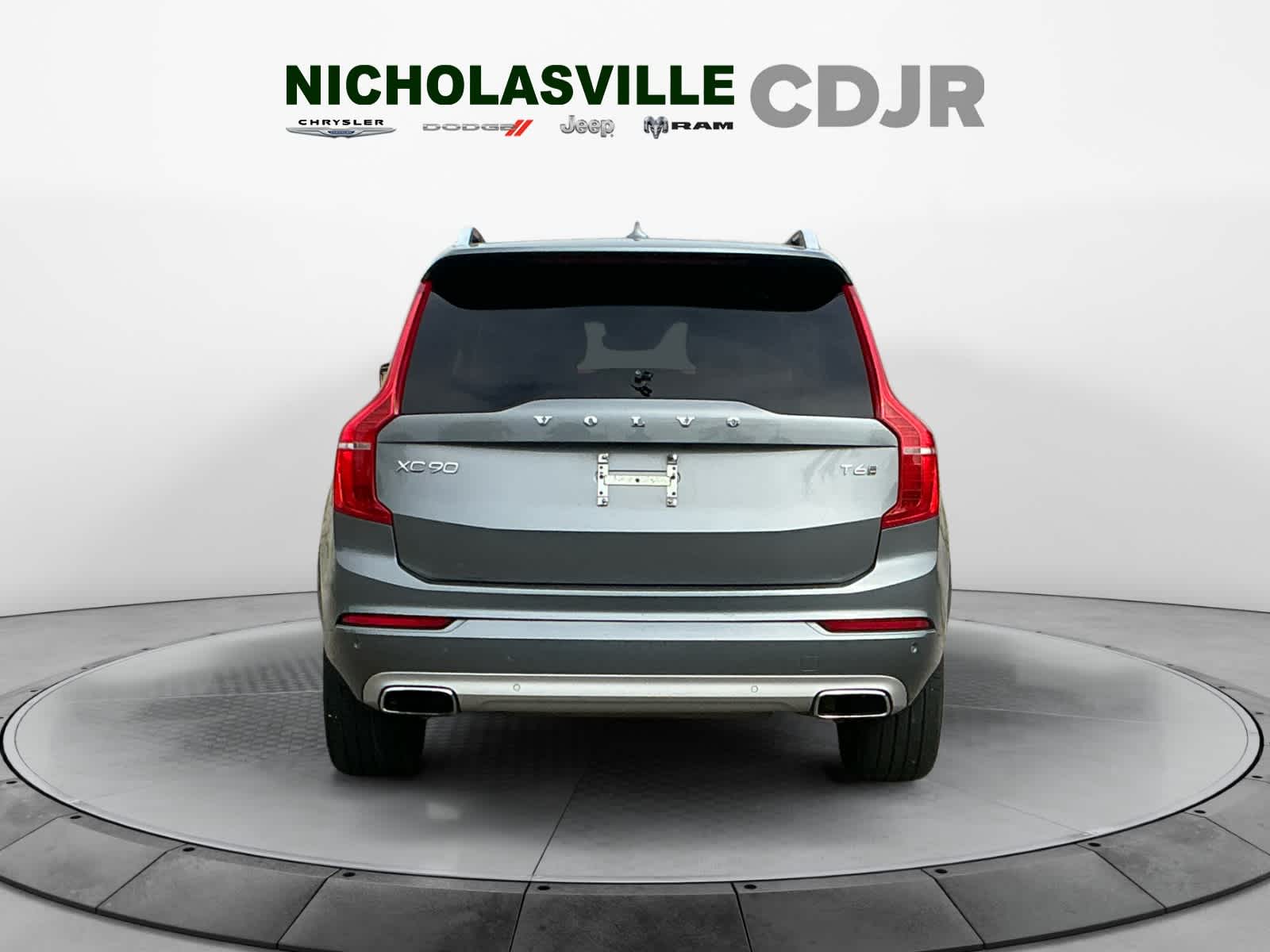 2019 Volvo XC90 T6 Momentum