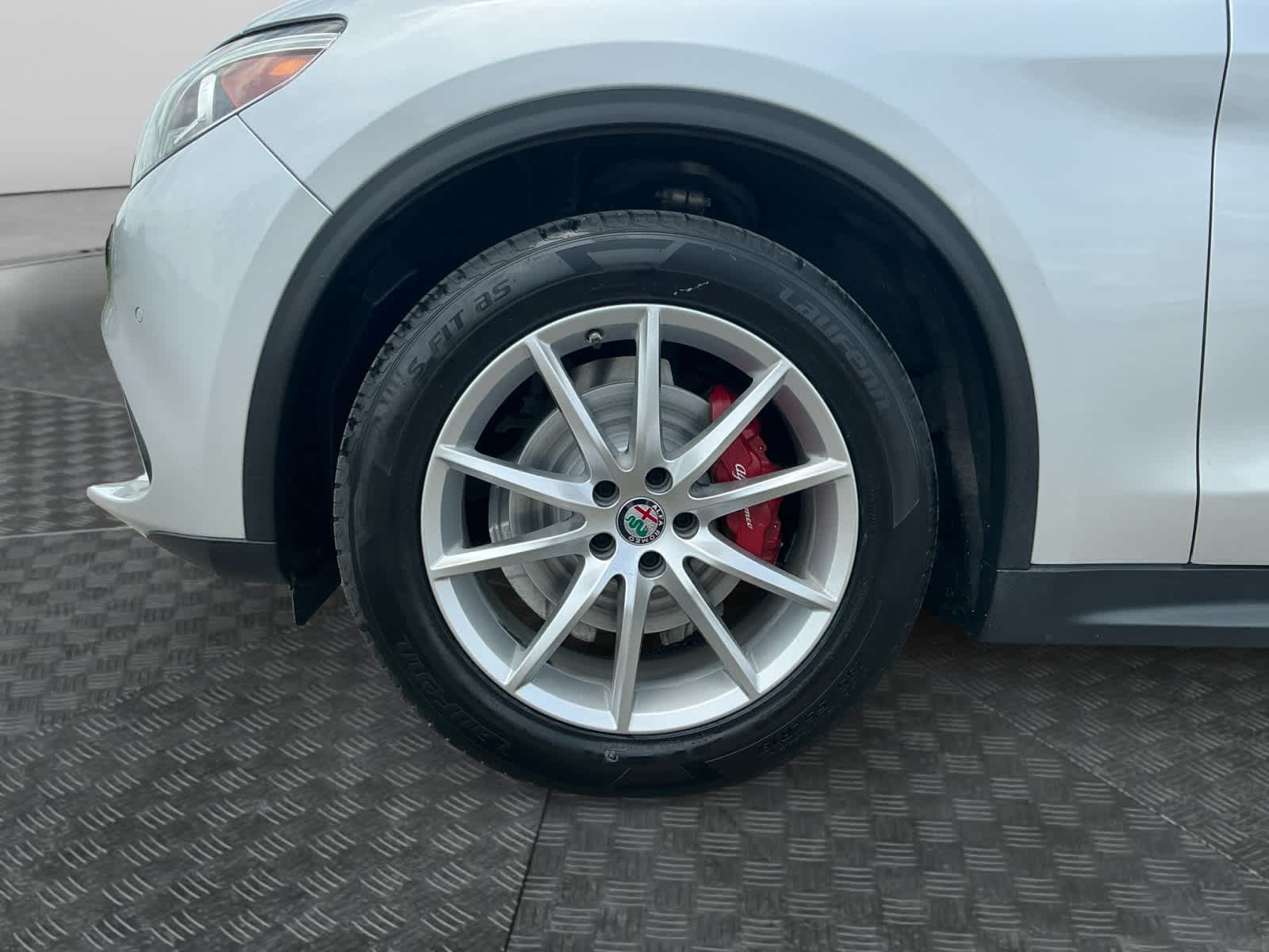 2019 Alfa Romeo Stelvio Ti Lusso