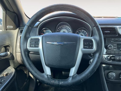 2014 Chrysler 200 Limited