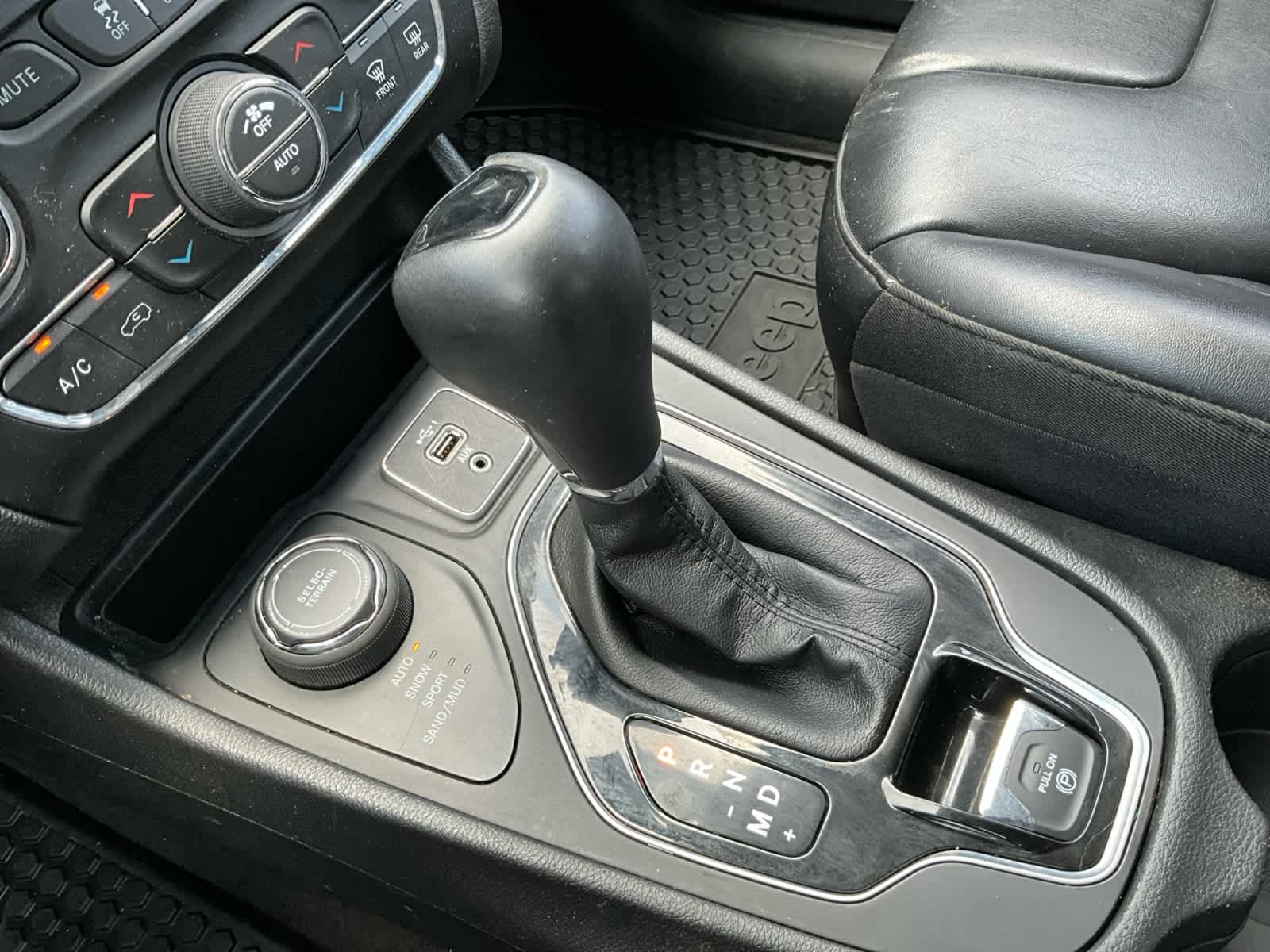2020 Jeep Cherokee Altitude