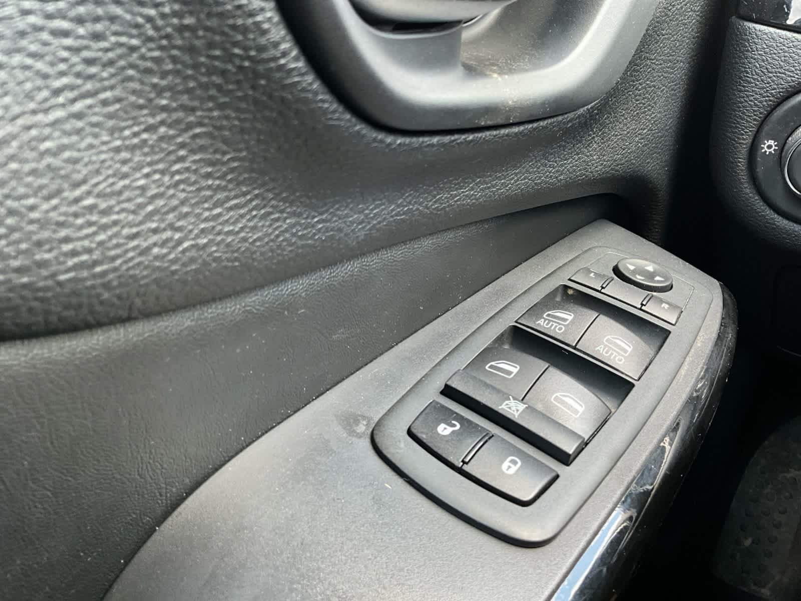 2020 Jeep Cherokee Altitude