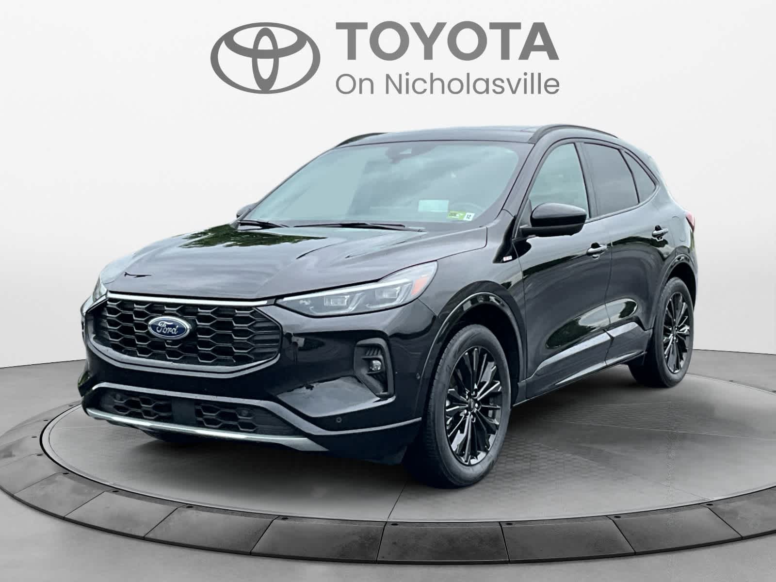 2024 Ford Escape ST-Line Elite