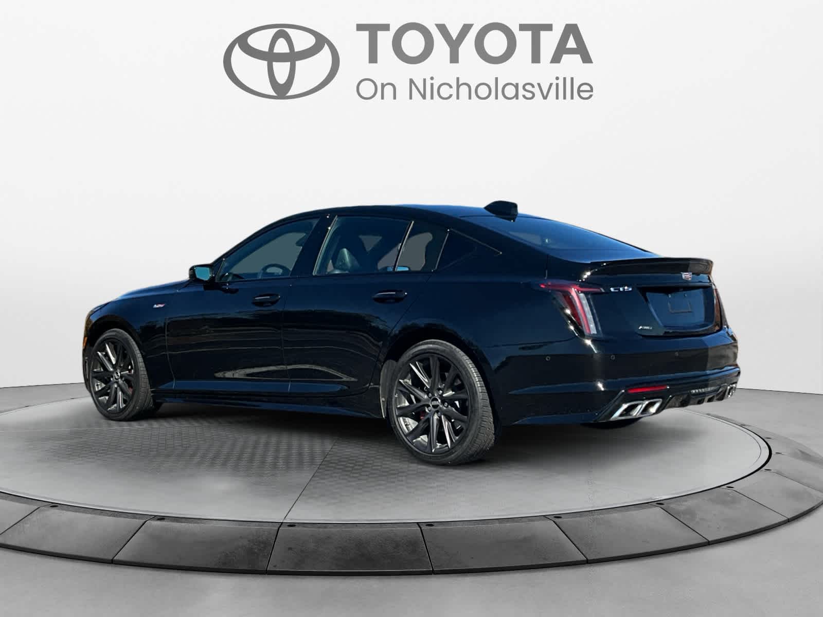 2025 Cadillac CT5-V 4dr Sdn