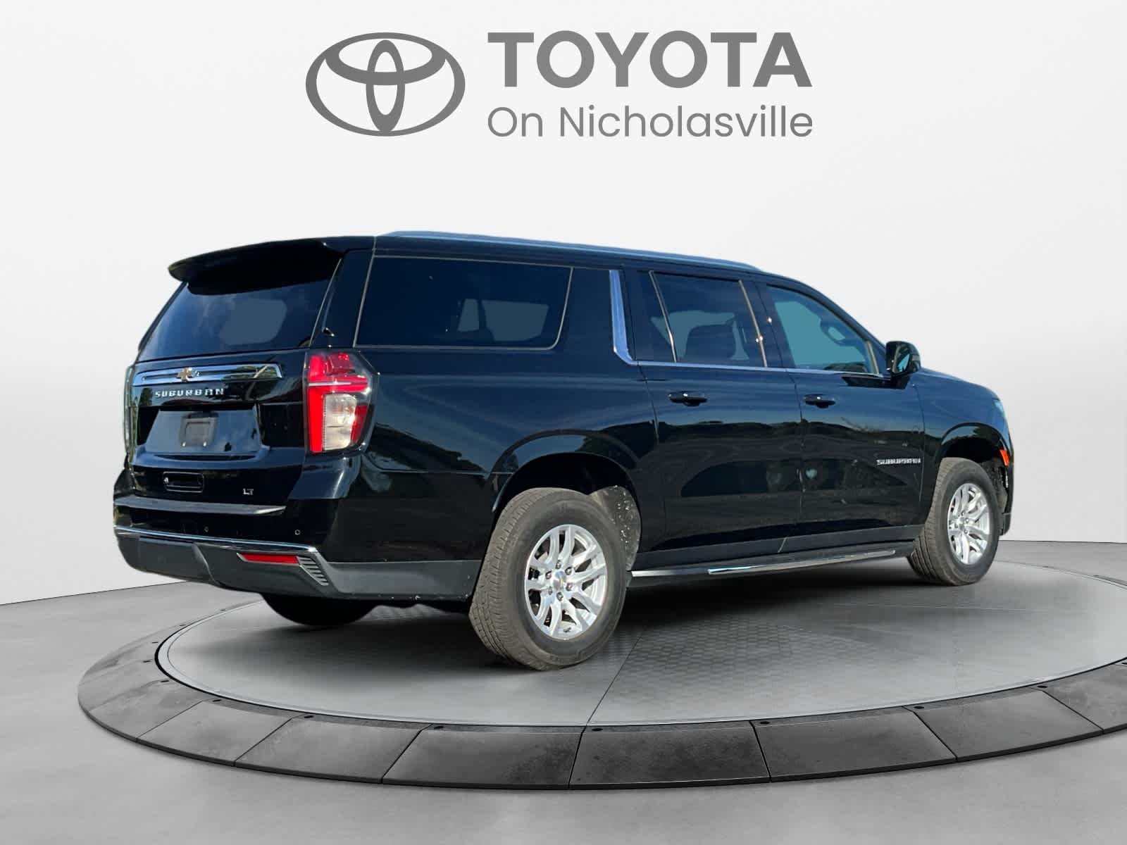 2021 Chevrolet Suburban LT