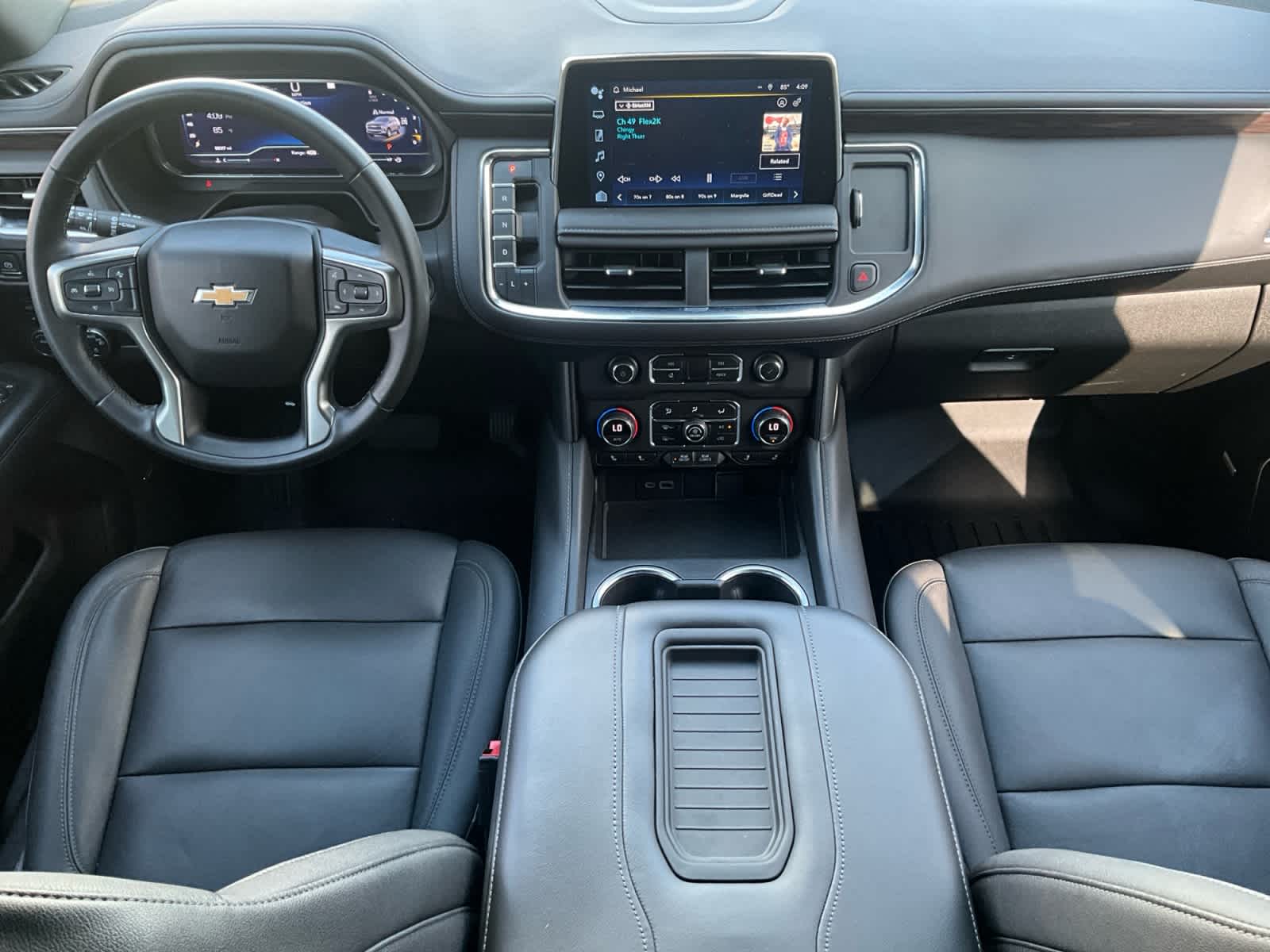 2023 Chevrolet Suburban LT