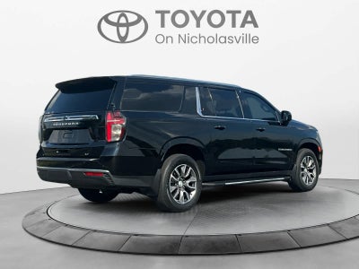 2023 Chevrolet Suburban LT