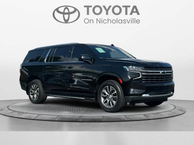 2023 Chevrolet Suburban LT