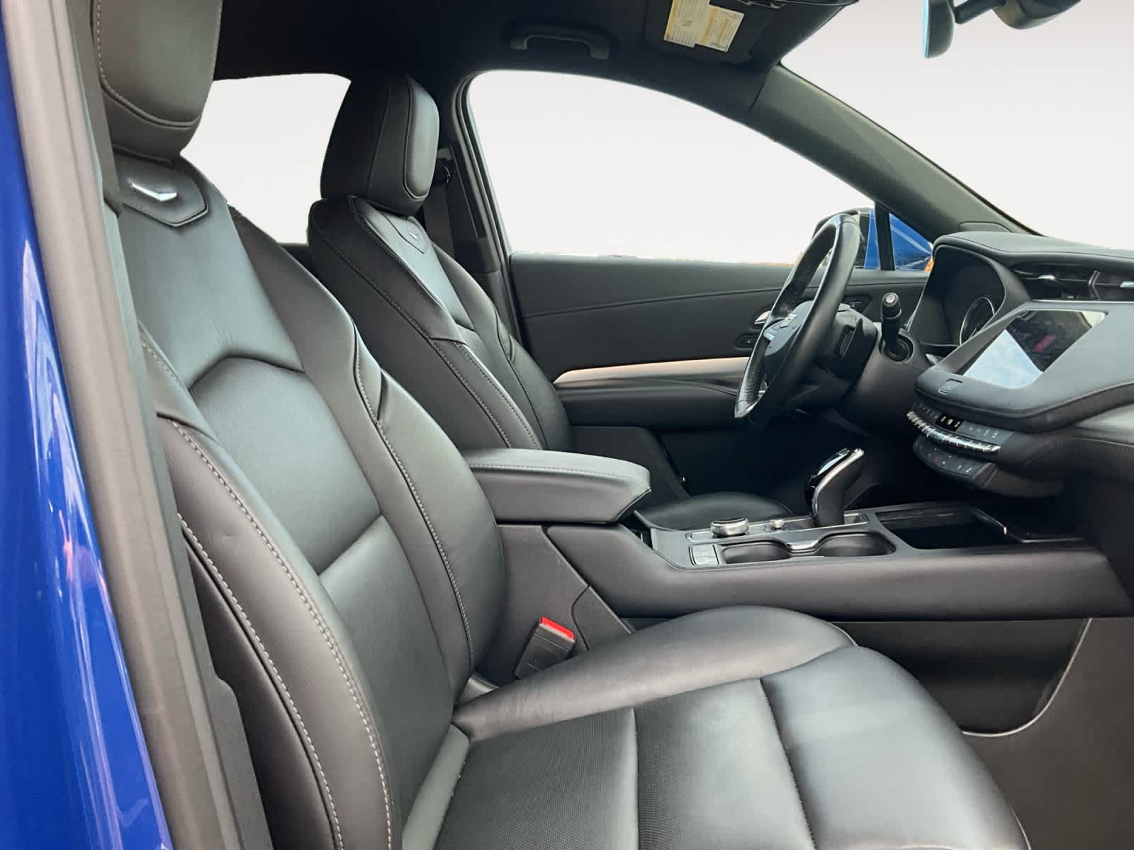 2023 Cadillac XT4 AWD Premium Luxury