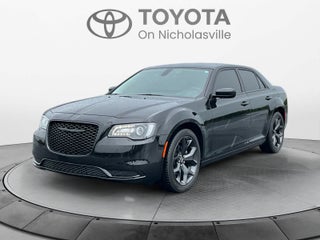 2023 Chrysler 300 Touring