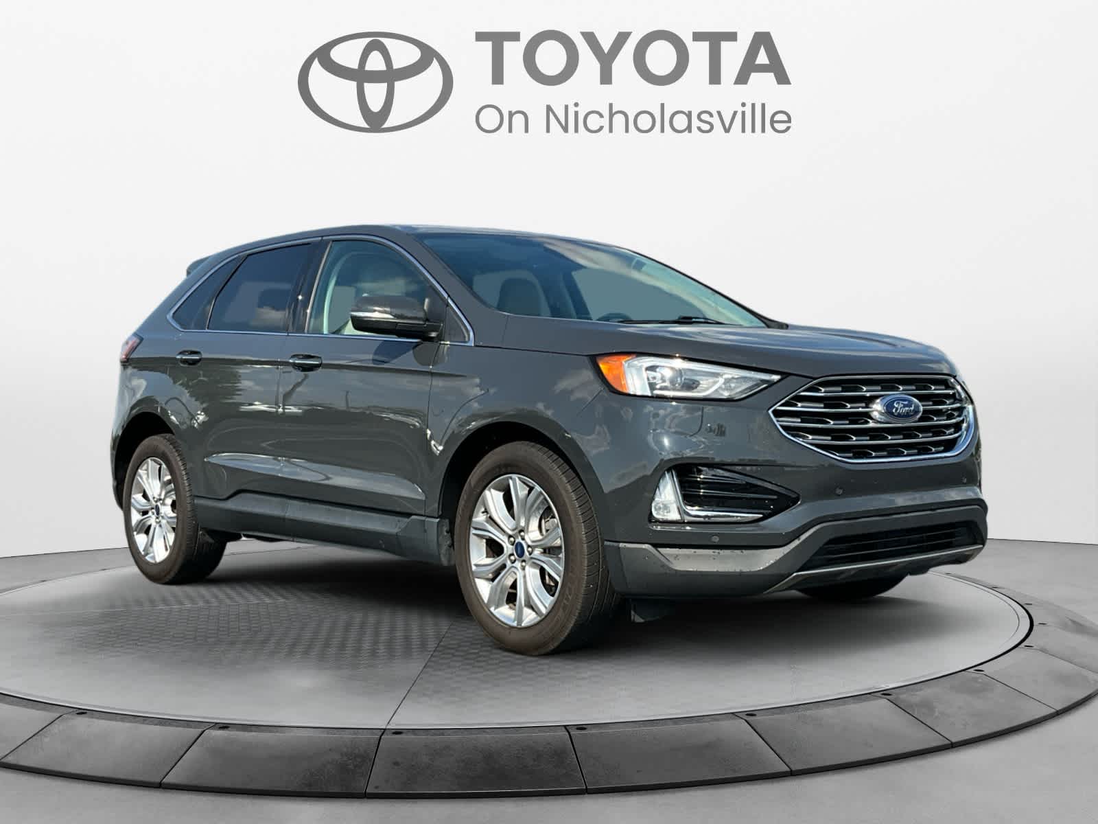 2021 Ford Edge Titanium