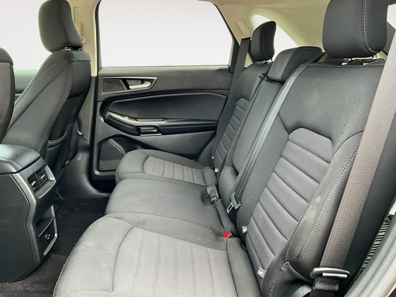 2022 Ford Edge SE