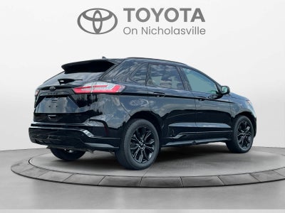 2022 Ford Edge SE