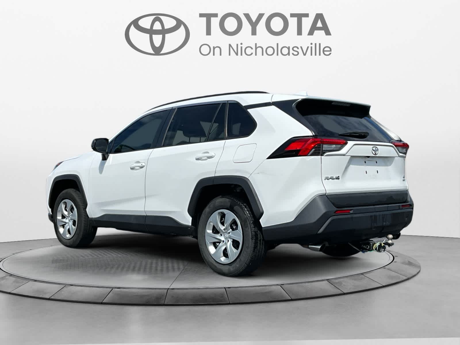 2020 Toyota RAV4 LE