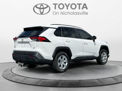 2020 Toyota RAV4 LE