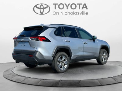 2025 Toyota RAV4 XLE